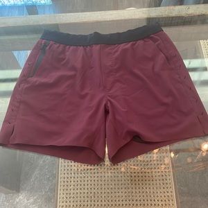 Ten Thousand Interval Short. Size L. 5” Inseam.